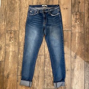 KANCAN NON-DISTRESSED STRETCH SKINNY JEAN SIZE 29 MEDIUM WASH